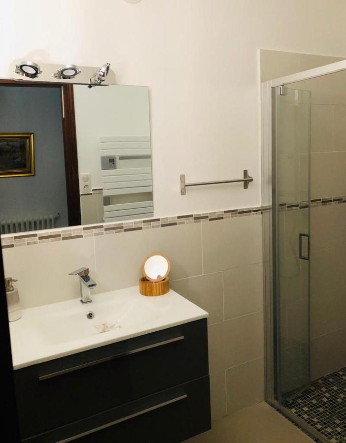 B&B Oasis Des Lavandes - Chambre Coqueliot Villeneuve-lès-Avignon Zewnętrze zdjęcie